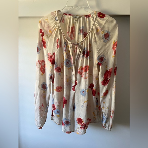 Lucky Brand Tops - Lucky Brand Floral Lightweight Peasant Blouse Size S
